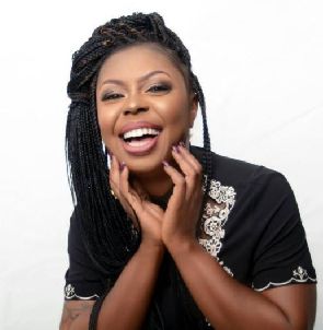 Afia Schwarzenegger falls in love with Kurl Songx