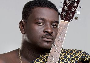 Veteran musicians extol Kumi Guitar