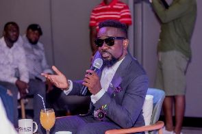 Your worth is priceless - Sarkodie tells Wiyaala