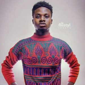 Kuami Eugene embarrassed his fan for just a photo shoot